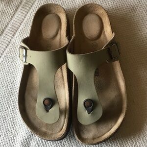 Kahki Cushionaire T-Strap Cork Footbed Sandals